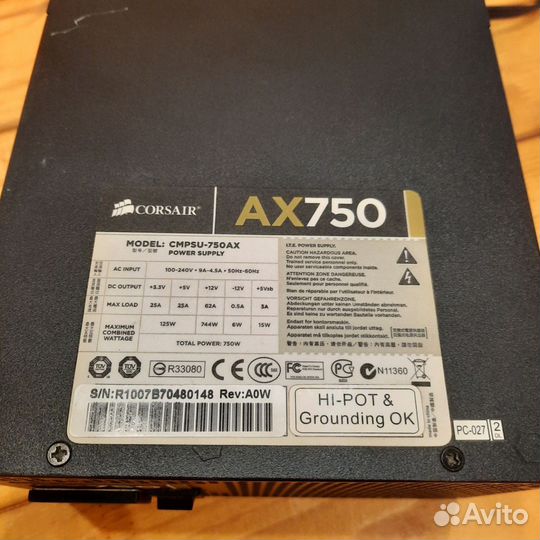 Блок питания Corsair AX 750 watt / 80 plus Gold