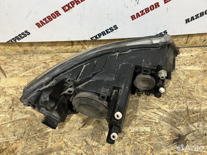 Фара левая Skoda Octavia A5 FL