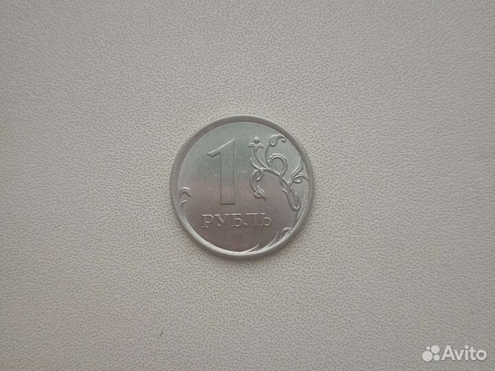 Монета один рубль