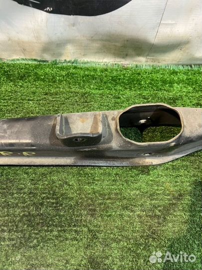 Рычаг задний правый Mitsubishi Outlander GG2W 4B11