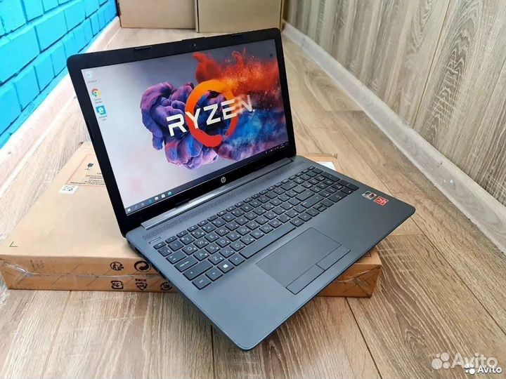 Идеал тонкий HP Ryzen 8Gb DDR4 vega 3 SSD+500