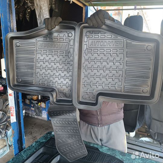 Автомобильные коврики Мазда 3