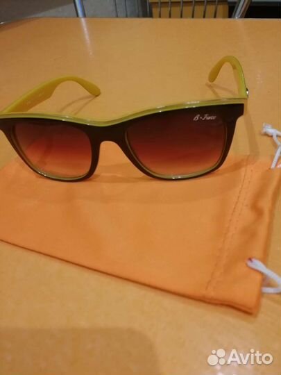 Солнцезащитные очки женские