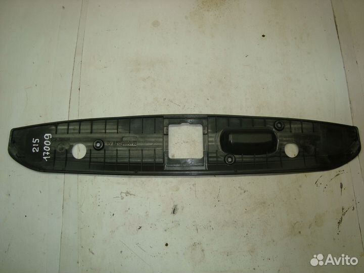 Накладка крышки багажника снизу C215 A2157500193