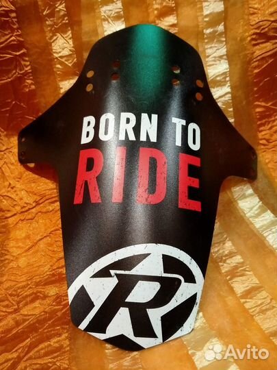 Крыло и велосипедная подножка с доставкой