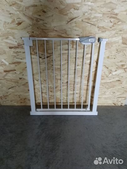 Перегородка для детей на лестницу