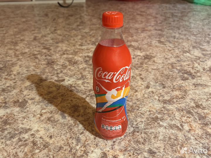 Бутылка Coca cola