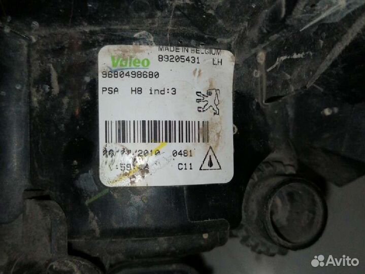 Фара противотуманная левая Peugeot 308