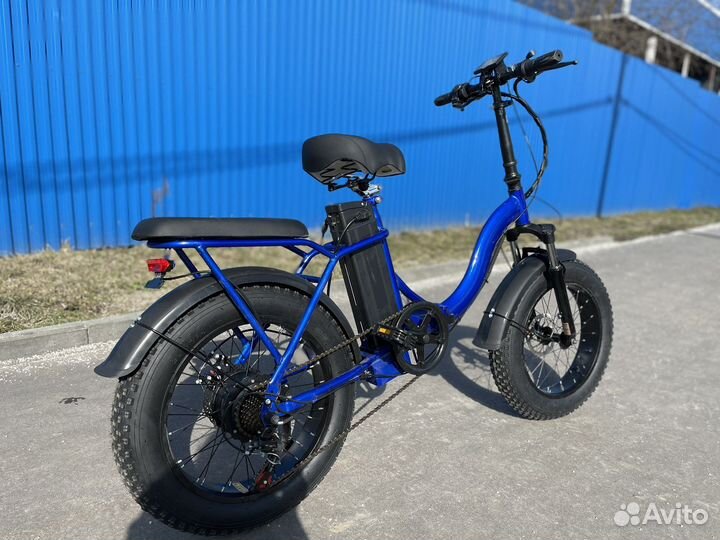Складной электровелосипед на широких колесах