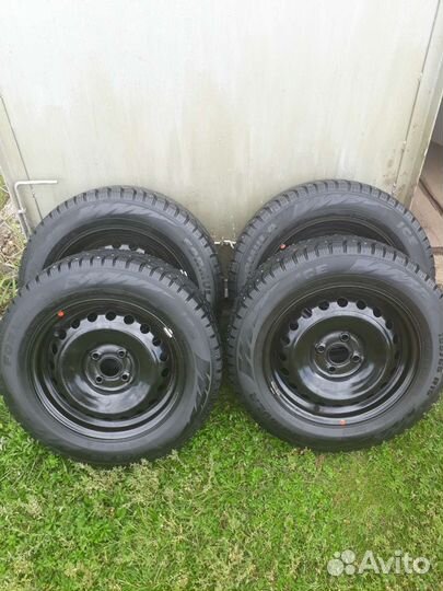R15 Pirelli Formula Ice 185/65, PCD 4x100 DIA 54.1