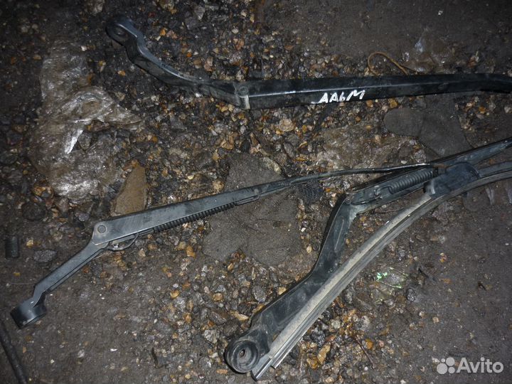 Поводок дворников Ниссан Альмера Классик