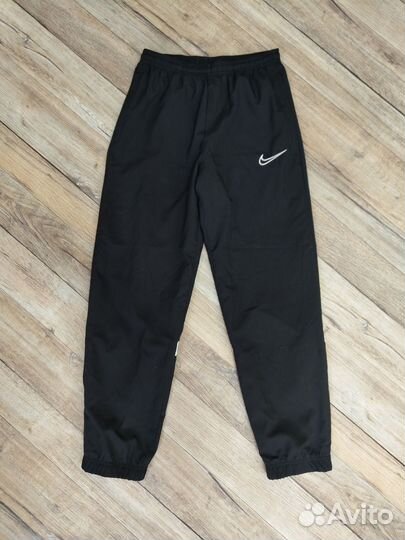 Спортивные штаны Nike