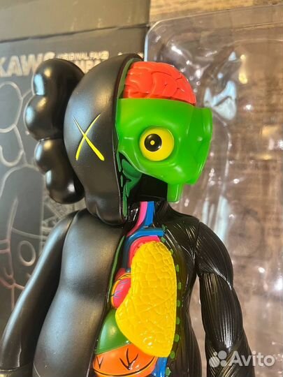 Фигурка kaws