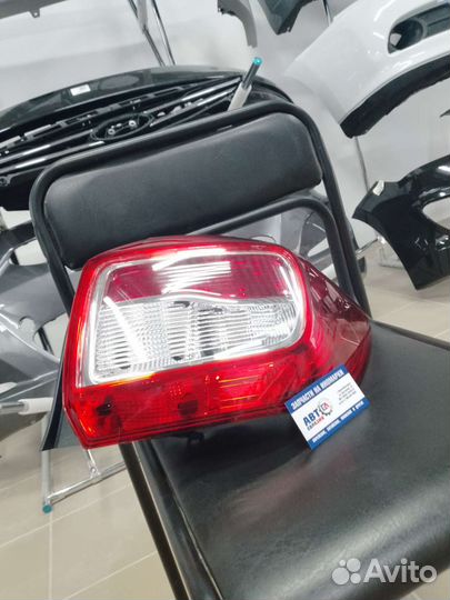 Фонарь задний Logan 2