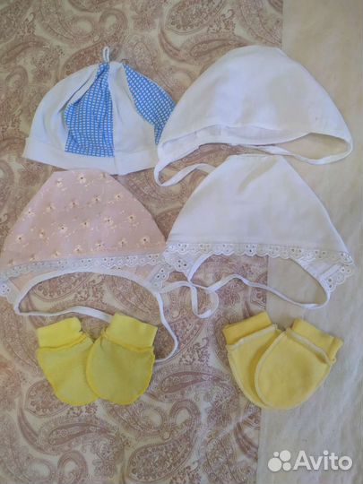 Чепчики, антицарапки, носочки