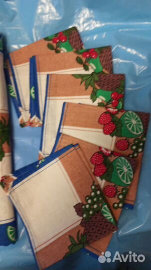 Скатерть и 6 салфеток