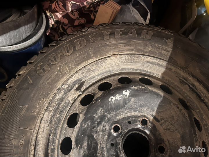 Goodyear Ultragrip Ice Arctic 195/65 R15