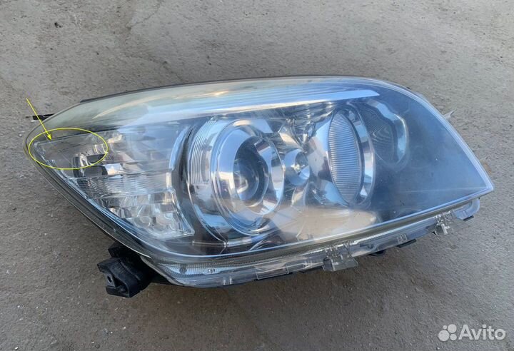 Фара правая Rav-4, Rav4 3