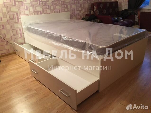 Кровать
