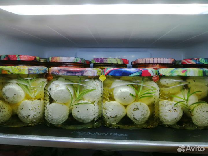 Молоко козье и коровье