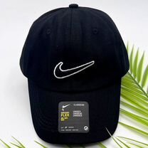 Кепка Nike Swoosh чёрная белая