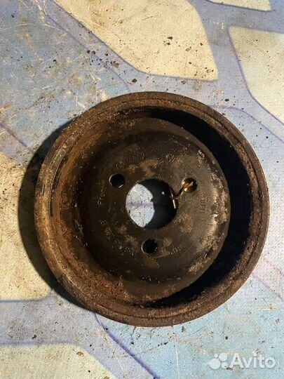 Шкив насоса гидроусилителя 058145255B