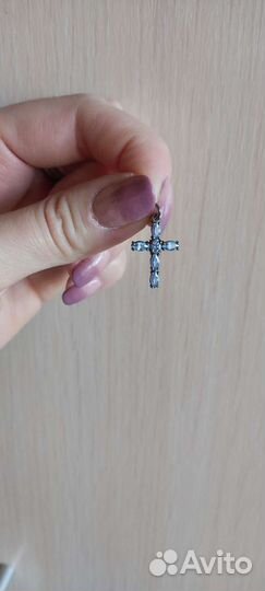 Серебряный крестик
