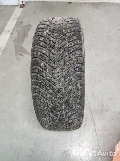 Nokian Tyres Hakkapeliitta 8 215/55 R17