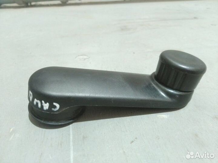 Ручка стеклоподъемника Renault Sandero хетчбек 1.4