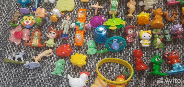 Пакет мелких игрушек киндер sweet box zoobles