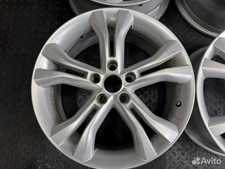 Диски r18 5x114.3 dia 67.1