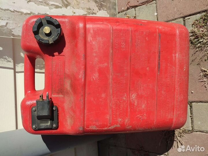 Бензобак на лодочный мотор