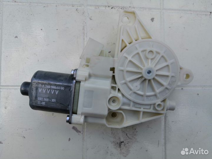 Мотор стеклоподъемника Mercedes Benz GLA X156 2017