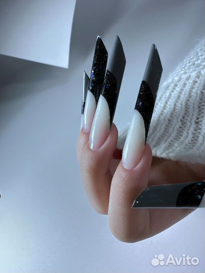 Маникюр и педикюр