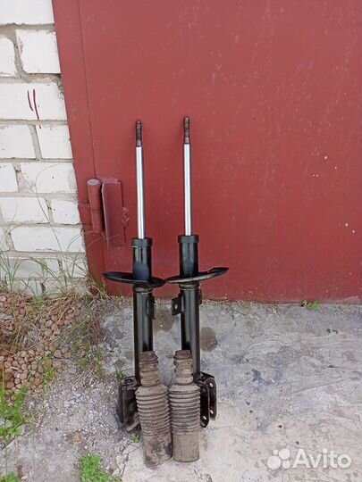 Стойки амортизатора renault duster и тд