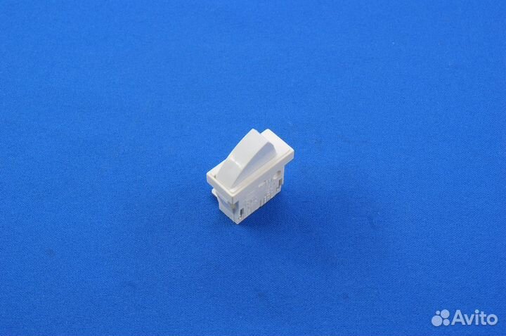 Выключатель света для холодильника Indesit, Stinol