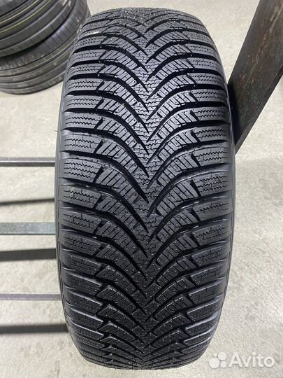 Hankook Winter I'Cept RS2 W452 215/65 R15