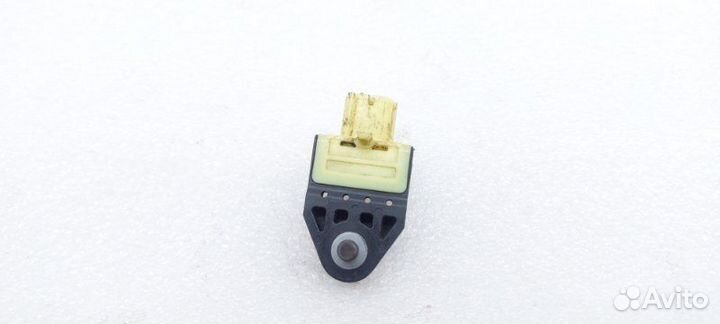 Б/У Датчик удара Состояние отличное, оригинал
