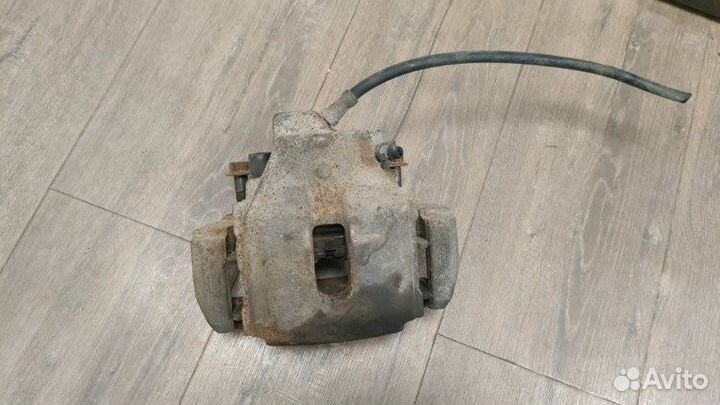 Суппорт тормозной передний правый Bmw X5 E53