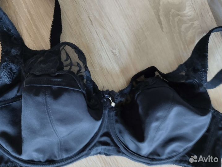 Бюстгальтер