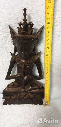 Богиня сарасватискульптура из о. бали