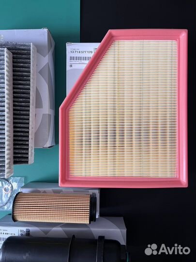 13718577170 Воздушный фильтр BMW