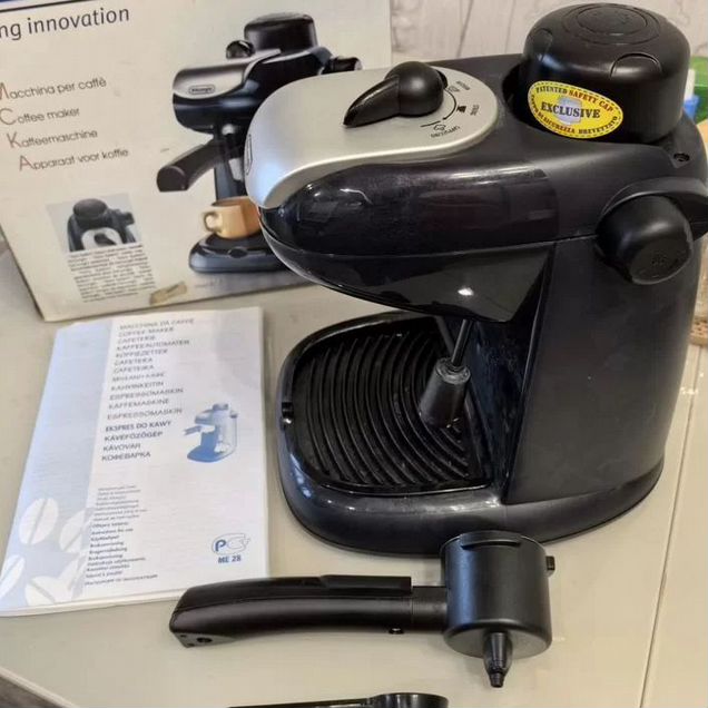 Кофеварка рожковая delonghi