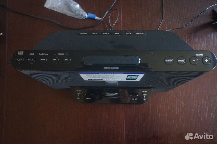 Док-станция для iPod 2/iPhone 4 sony ICF-DS15iP