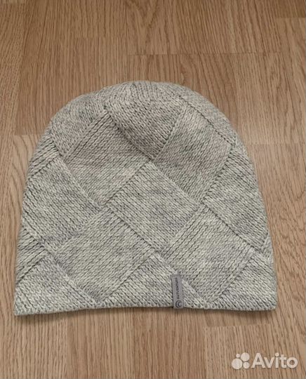 Шапка женская Outventure