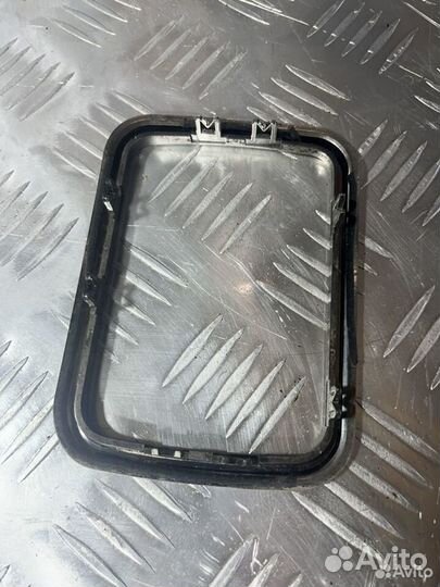 Накладка МКПП центральная Джили Эмгранд EC7