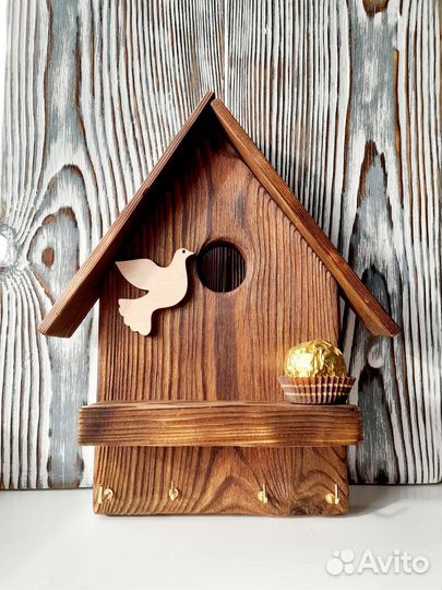 Ключница настенная из дерева