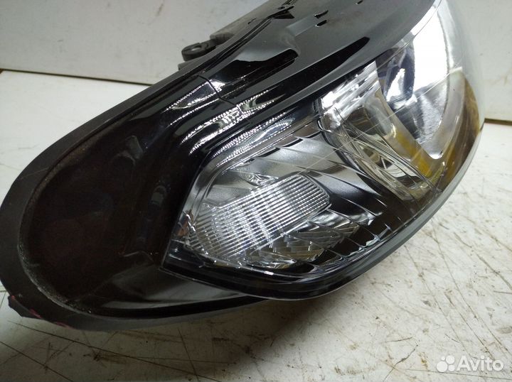 Фара правая Ford EcoSport 2014-2018