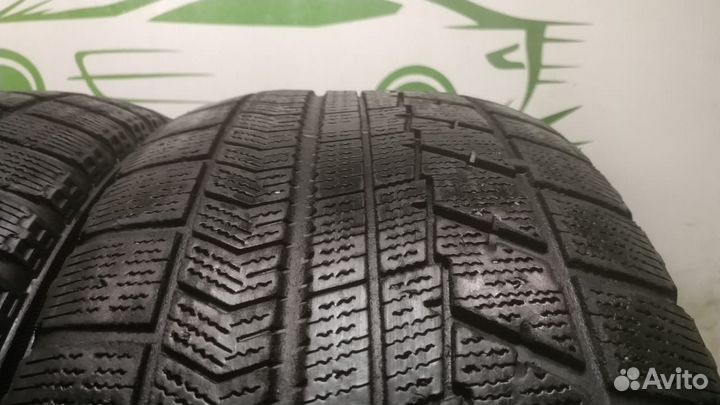 Bridgestone Blizzak VRX 225/55 R17
