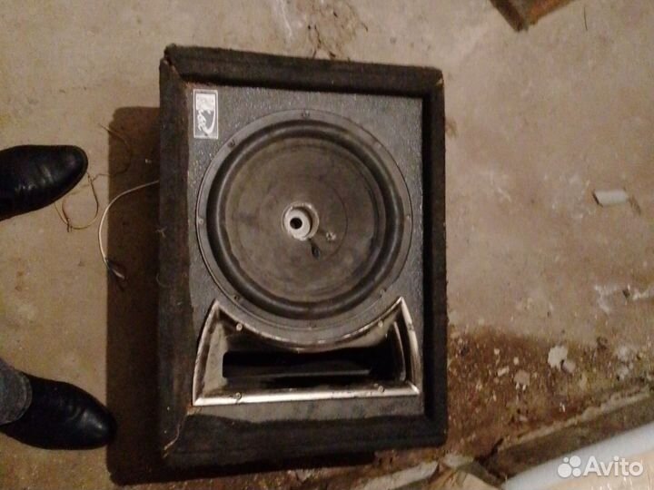 Продам сабвуфер